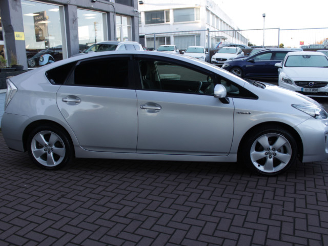 Image for 2015 Toyota Prius 1.8 PETROL HYBRID S TOURING 5DR AUTO // STUNNING CAR IN IMMACULATE CONDITION // WELL WORTH VIEWING // BUY WITH CONFIDENCE AA AND SIMI APPROVED DEALER 2025 // FINANCE ARRANGED // TRADE INS WELCOME //