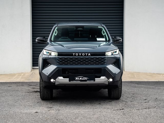 Image for 2026 Toyota Hilux INVINCIBLE *NEW MODEL*