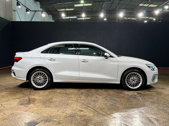 Image for 2023 Audi A3 1.0 AUTOMATIC SALOON - CRUISE CONTROL - HEATED/POWER SEATS - REAR CAMERA - HEATING / AC CONTROLS - MULTI FUNCTION STEERING WHEEL