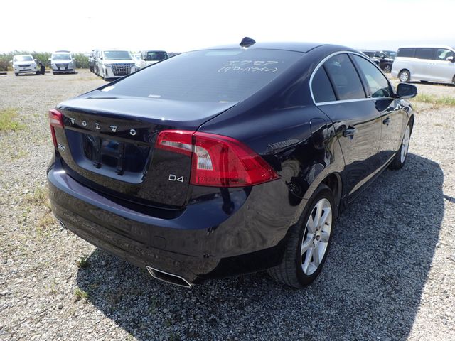 Image for 2017 Volvo S60 2.0 D4 SE LUXURY PLUS DIESEL AUTOMATIC // MASSIVE SPEC // FULL HEATED LEATHER // REVERSING CAMERA // CRUISE CONTROL // LANE ASSIST // COLLISION WARNING SYSTEM // UPGRADED SPORT ALLOYS