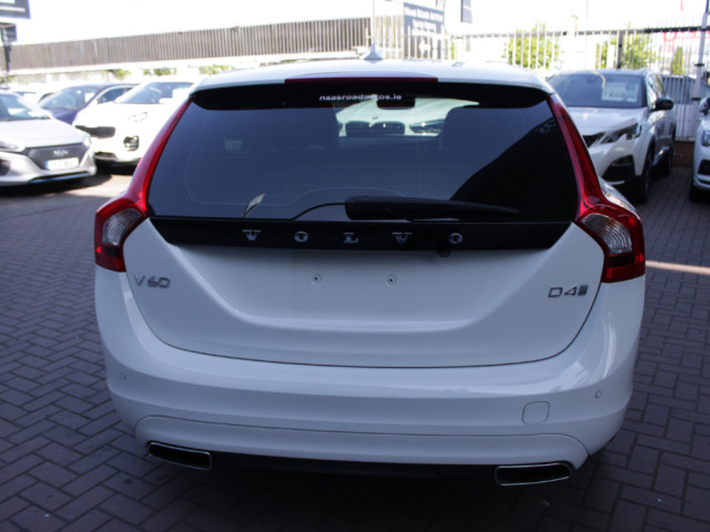 Image for 2018 Volvo V60 2.0D4 SE LUXURY EDITION 5DR ESTATE AUTOMATIC // HUGE SPEC // 73, 000KM'S /IMMACUALTE CONDITION // BUY WITH CONFIDENCE AA AND SIMI APPROVED DEALER 2025 // FINANCE ARRANGED // ALL TRADE INS WELCOME // 