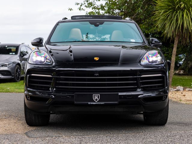 Image for 2023 Porsche Cayenne V6 E-Hybrid Platinum Edition