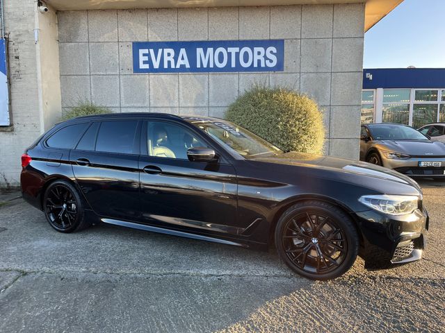 Image for 2019 BMW 5 Series 523D G31 ESTATE AUTOMATIC 2.0 DIESEL //MASSIVE SPEC//HEATED ELECTRIC SEATS//ADAPTIVE CRUISE CONTROL//HEAD UP DISPLAY//360 PARKING CAMERAS// 