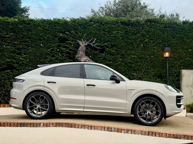 Image for 2024 Porsche Cayenne E-hybrid 4DR Auto