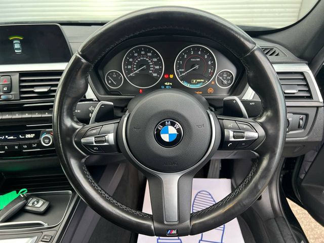Image for 2018 BMW 3 Series 330e M-SPORT 2.0 HYBRID AUTO // DIGITAL SERVICE HISTORY // BLUETOOTH MUSIC // DUAL ZONE CLIMATE CONTROL