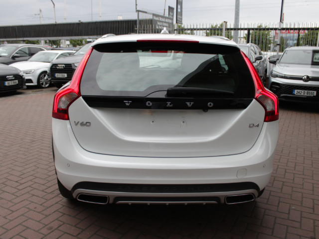 Image for 2016 Volvo V60 CROSS-COUNTRY 2.0D4 5DR ESTATE AUTO 
