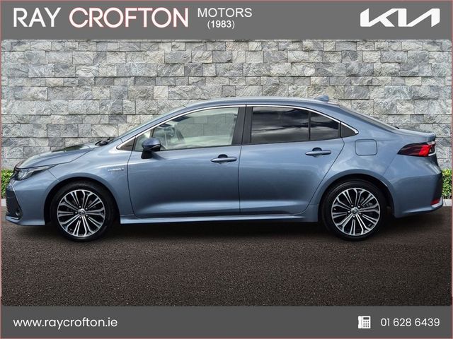 Image for 2021 Toyota Corolla 1.8 Hybrid Luna Sport Saloon