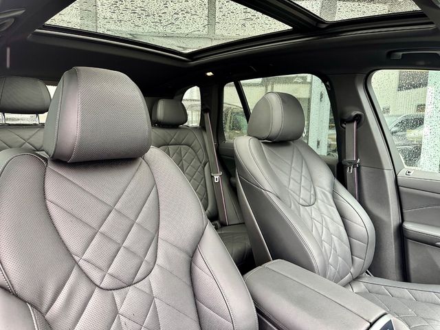 Image for 2025 BMW X5 ++TECH PACK / SKY LOUNGE++ XDRIVE50E M SPORT AUTO