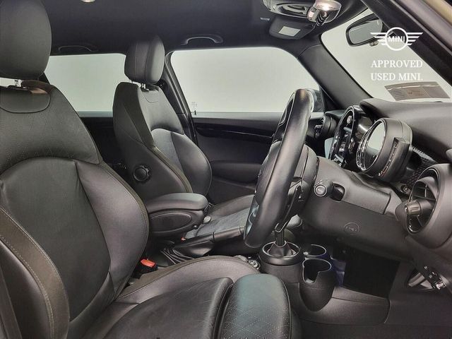 Image for 2019 Mini Cooper 5-Door Cooper S Sport