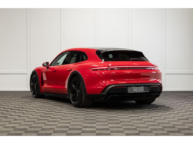Image for 2022 Porsche Taycan 4S Cross Turismo (93.4 kWh)