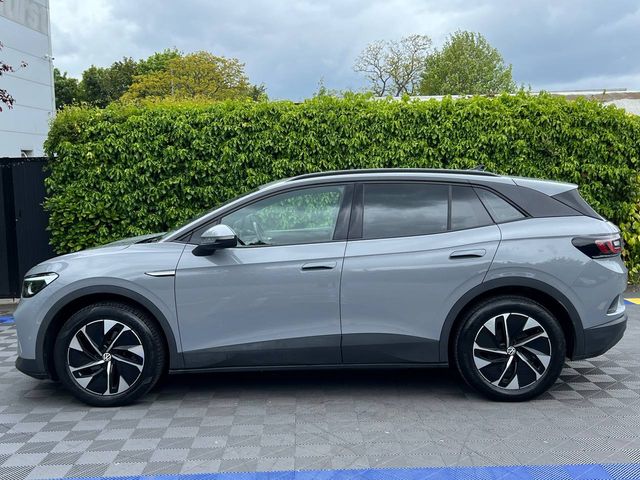 Image for 2023 Volkswagen ID.4 PURE LIFE 52 KWH // APPLE CARPLAY/ANDROID AUTO // HEATED SEATS // DIAMOND CUT ALLOYS