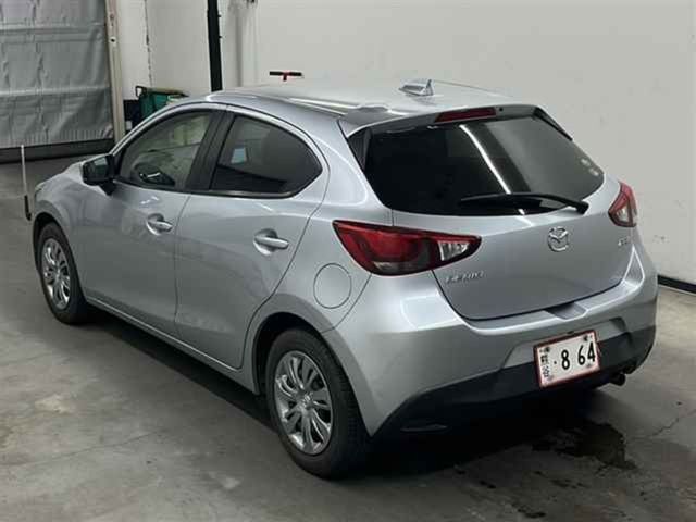 Image for 2017 Mazda Demio 1.3 AUTOMATIC - REAR CAMERA