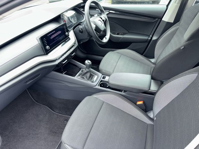 Image for 2024 Skoda Octavia COMBI ESTATE AMBITION 1.0 TSI 115HP 4DR