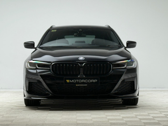 Image for 2023 BMW 5 Series 530E M SPORT PRO TOURING