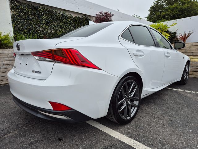 Image for 2017 Lexus IS 300H 2.5 HYBRID / F-SPORT / TOP SPORT SPEC / TAX €180 