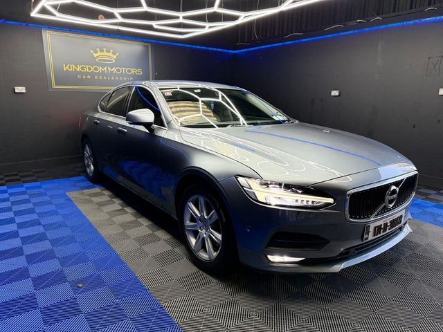 Image for 2017 Volvo S90 D4 2.0L 190hp Momentum Geartronic
