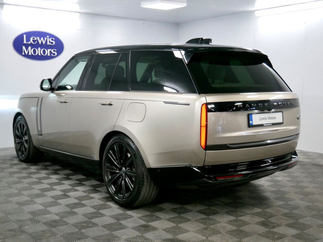 Image for 2023 Land Rover Range Rover 2023 Range Rover SE P440E