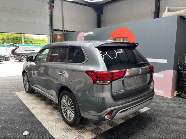 Image for 2019 Mitsubishi Outlander €21950 2019 MITSUBISHI OUTLANDER 4WD PHEV 2.4 AUTOMATIC / CRUISE CONTROL / 360° CAMERA / ELECTRIC MEMORY & HEATED SEATS / PADDLE SHIFTERS / HEATED STEERING WHEEL AND MORE