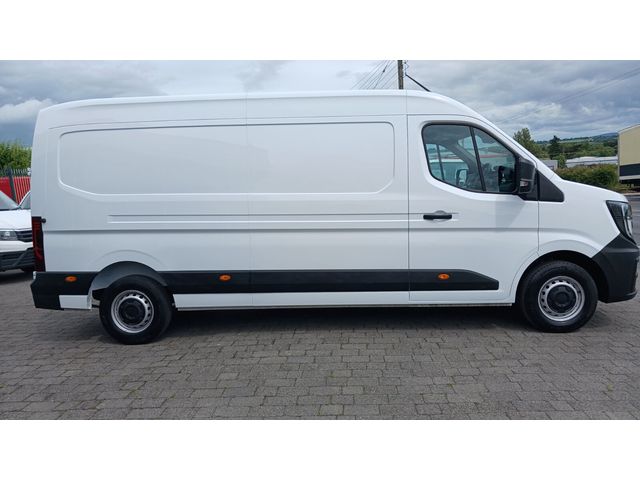 Image for 2025 Renault Master 