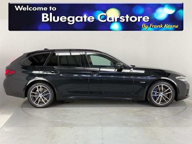 Image for 2023 BMW 5 Series 530E M SPORT AUTO **REVERSE CAMERA**ELECTRIC TAILGATE**PARKING SENSORS**APPLE CAR PLAY**MULTIFUNCTIONAL STEERING WHEEL**HEATED BROWN LEATHER INTERIOR**DUAL CLIMATE**DRIVE MODES**CRUISE CONTROL**