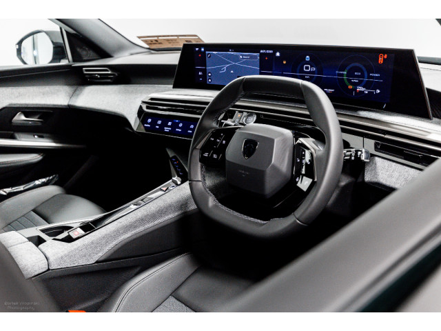 Image for 2026 Peugeot 5008 Allure HYBRID Auto 145HP - 7 Seats Includes Peugeot Protect, Gap or CRI