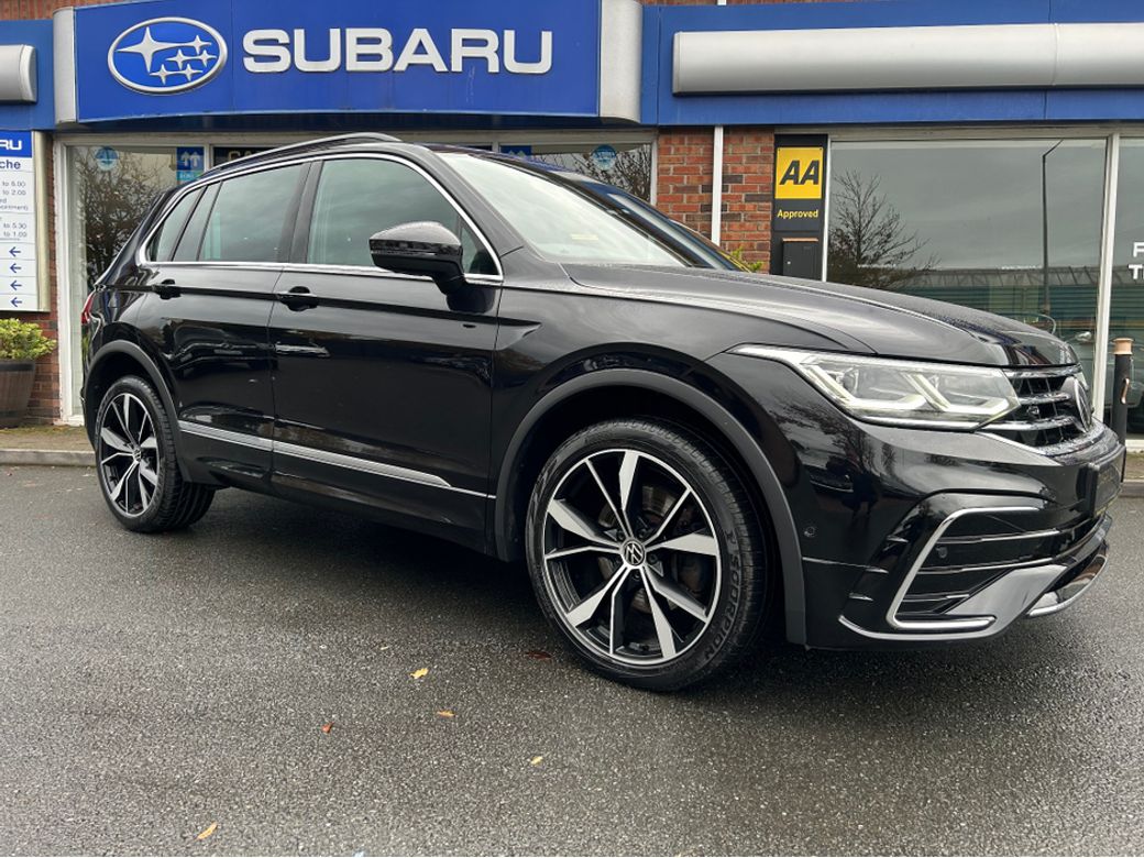 Image for 2021 Volkswagen Tiguan R-LINE TSI PHEV - DSG - Hybrid - Stunning Black R-Line - Great Price + Top Trade-ins - Finance Arranged - Assured Dealer Warranty -