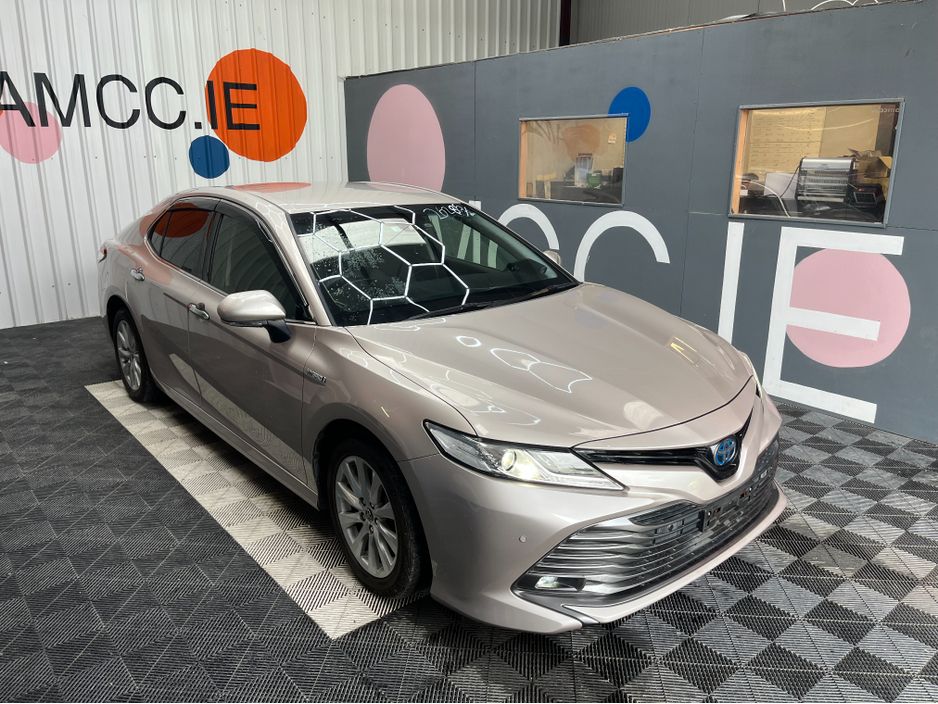 Image for 2018 Toyota Camry ONLY €19950! TOYOTA CAMRY 2.5 HYBRID / 89K KMS / AUTOMATIC / HEATED AND ELECTRIC SEATS / REVERSE CAMERA / CRUISE CONTROL & MORE