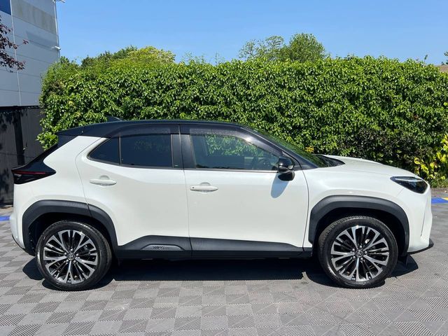 Image for 2021 Toyota Yaris Cross Z-PACKAGE 1.5 HYBRID AUTO ** HUGE SPEC ** // SERVICE HISTORY // DIAMOND CUT ALLOYS // REVERSE CAMERA