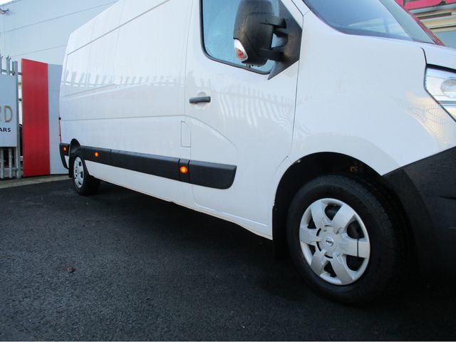 Image for 2021 Nissan NV400 L3 H2 FWD 135 MY20 Plus Vat