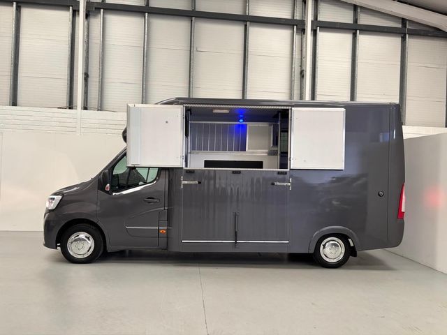 Image for 2020 Renault Master 3.5T Horsebox 