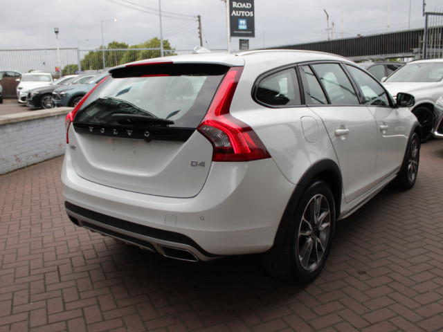 Image for 2016 Volvo V60 CROSS-COUNTRY 2.0D4 5DR ESTATE AUTO 