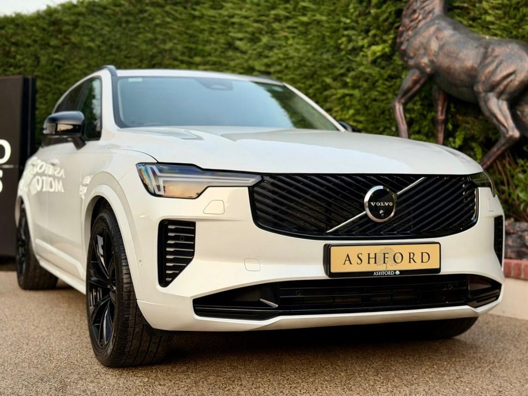 Image for 2025 Volvo XC90 2.0 T8 Plus Dark Theme 455BHP
