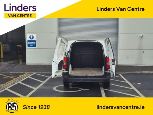 Image for 2020 Opel Combo 3 SEAT - 1 OWNER