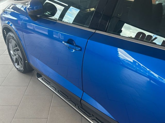 Image for 2025 Nissan Qashqai 1 3 Mhev SV MY24 04DR