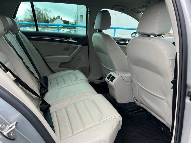 Image for 2016 Volkswagen Golf HIGHLINE 1.4 TSI AUTO ** BIG SPEC ** // FULL SERVICE HISTORY // LEATHER INTERIOR // APPLE CARPLAY/ANDROID AUTO 