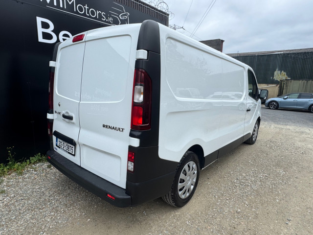 Image for 2021 Renault Trafic 2.0 DC 120 PS LL30 BUSINESS LWB // PRICE EXCL. VAT // ONE OWNER // GREAT CONDITION // 05/26 CVRT // 