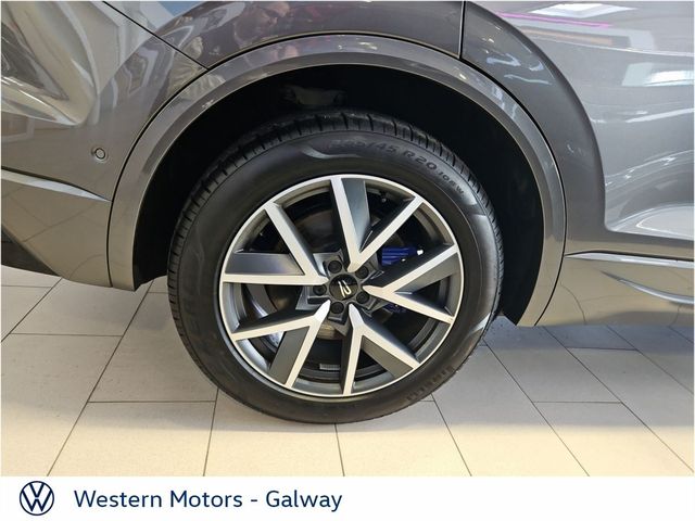 Image for 2026 Volkswagen Touareg 3.0 TSI PHEV 462HP eHybrid R Line, Fully loaded, Brand New & Available Immediately, Factory Fit Towbar, Panoramic Roof, LED Lights, Digital Dash + much more