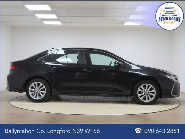Image for 2024 Toyota Corolla 1.8 Hybrid Luna Saloon