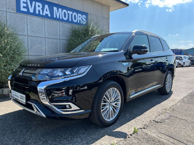 Image for 2021 Mitsubishi Outlander G 4WD PHEV HYBRID 2.4 PETROL //HIGH SPEC//LOW MILES//HALF LEATHER HEATED ELECTRIC SEATS//REVERSE CAMERA//HEATED STEERING WHEEL//KEYLESS ENTRY//ADAPTIVE CRUISE CONTROL//