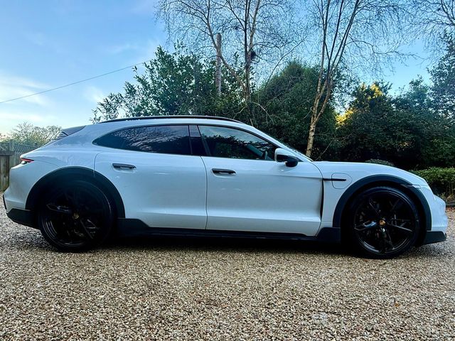 Image for 2024 Porsche Taycan 4S CROSS TURISMO *562 bhp…Performance Battery Plus…Huge Specification* 