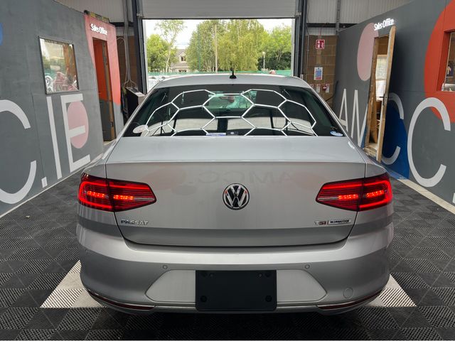 Image for 2015 Volkswagen Passat 1.4 TSI HIGH LINE / 101k KMs / REVERSE CAMERA , COOLED & HEATED SEATS , ADAPTIVE CRUISE & MORE