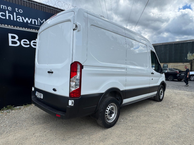 Image for 2022 Ford Transit 2.0 TDCI 130 PS MWB MED ROOF // PRICE EXCL. VAT // ONE OWNER // FULL SERVICE HISTORY // TIMING BELT/WET BELT REPLACED // EXCELLENT CONDITION // 