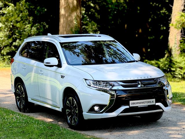 Image for 2017 Mitsubishi Outlander 2.0 GX5H PHEV * TOP SPEC * LOW KMS *