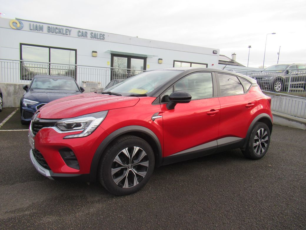 Image for 2022 Renault Captur Iconic Edition Naeb TCE 90 MAN