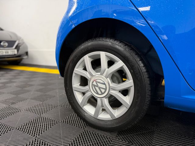 Image for 2015 Volkswagen up! 