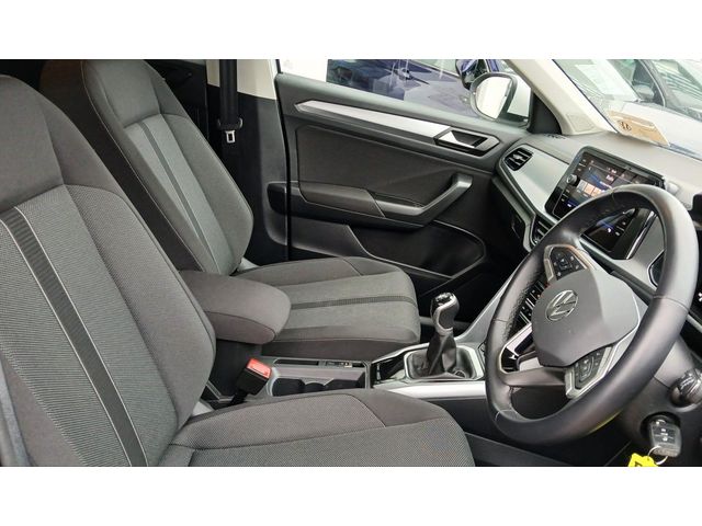 Image for 2024 Volkswagen T-Roc Life 2.0 TDI 116HP **REARVIEW CAMERA, HEATED FRONT SEATS, FINANCE AVAILABLE**