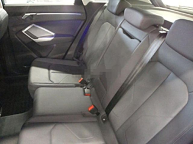 Image for 2021 Audi Q3 HEATED SEATS // LEATHER INTERIOR // CRUISE CONTROL