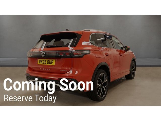 Image for 2025 Volkswagen Tiguan 1.5TSi PHEV R-LINE 204BHP DSG AUTOMATIC **ONE OWNER / APPLE CARPLAY / ADAPTIVE CRUISE CONTROL / BLIND SPOT ASSIST / HEATED & MASSAGE FRONT SEATS / HEATED STEERING WHEEL / WIRELESS PHONE CHARGING**
