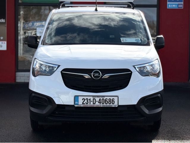 Image for 2023 Opel Combo Komfort Trim // LOW MILES // NO VAT // SAME DAY FINANCE AVAILBLE 