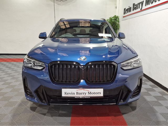 Image for 2023 BMW X3 30E M SPORT (TECH PACK) X-DRIVE AUTOMATIC **ONE OWNER / APPLE CARPLAY / CRUISE CONTROL / GESTURE CONTROL / HARMAN KARDON SOUND / HEAD UP DISPLAY / REVERSE CAMERA / SAT NAV / WIRELESS PHONE CHARGING**